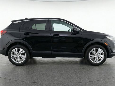 Used 2025 Buick Encore GX Preferred AWD/4WD image 11