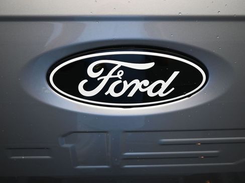 New 2025 Ford F150 Lariat w/ Equipment Group 502A High image 10