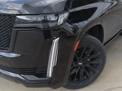 Certified 2023 Cadillac Escalade Sport Platinum w/ LPO, ONYX Package image 3