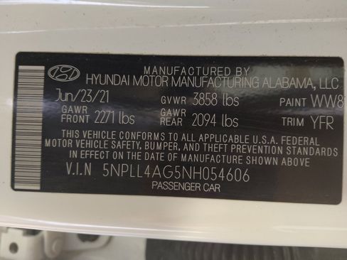 Used 2022 Hyundai Elantra SE FWD image 33