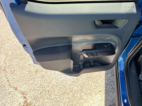 New 2025 Ford Maverick XL image 21