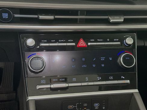 Certified 2024 Hyundai Santa Fe XRT image 16