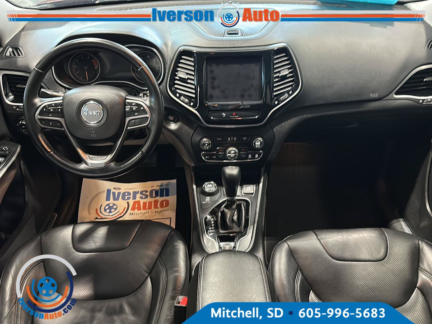 Used 2019 Jeep Cherokee Limited AWD/4WD image 25