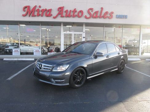 Used 2013 Mercedes-Benz C 300 4MATIC Sedan image 1
