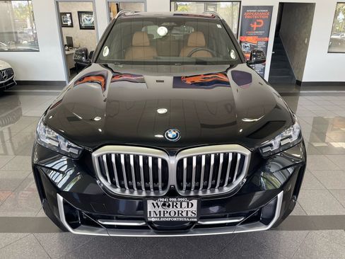 Used 2024 BMW X5 xDrive50e AWD/4WD image 9