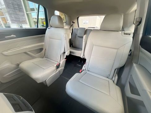 Certified 2021 Volkswagen Atlas SE w/ Panoramic Sunroof Package image 22