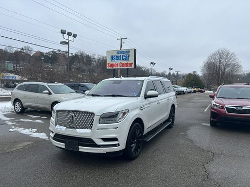 Used 2020 Lincoln Navigator L Reserve w/ Equipment Group 208A Reserve image 1