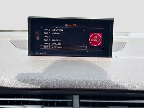 Used 2019 Audi Q7 2.0T Premium w/ Convenience Package AWD/4WD image 31