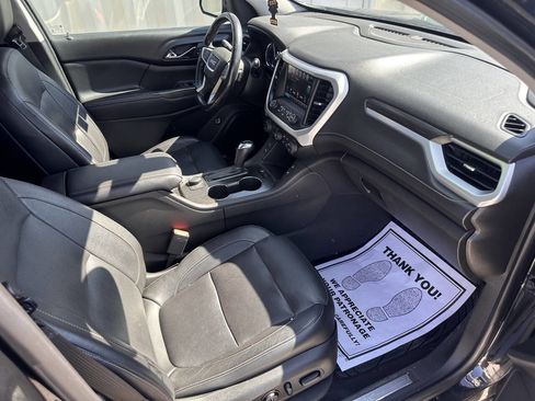 Used 2018 GMC Acadia SLT image 15