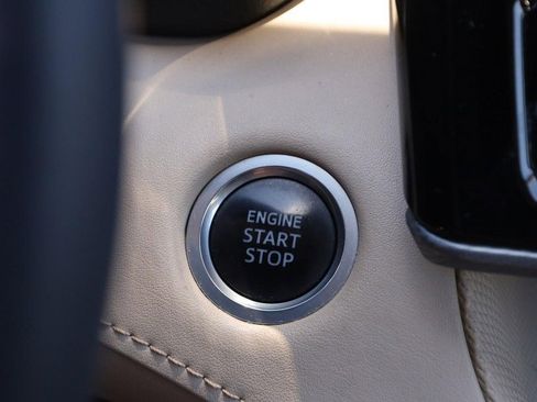 Used 2021 Toyota Highlander Platinum AWD/4WD image 17