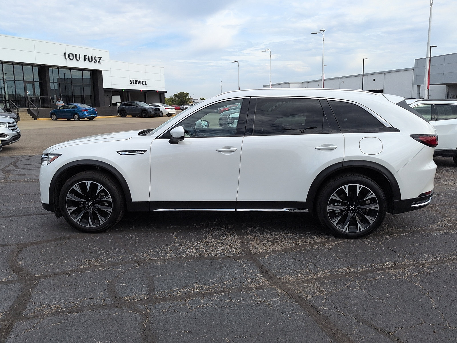 Certified 2026 MAZDA CX-90 Plug-In Hybrid w/ Premium Plus AWD/4WD image 4
