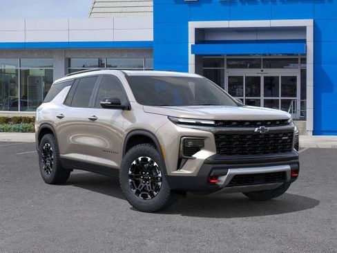 New 2027 Chevrolet Traverse Z71 w/ LPO, Floor Liner Package AWD/4WD image 31