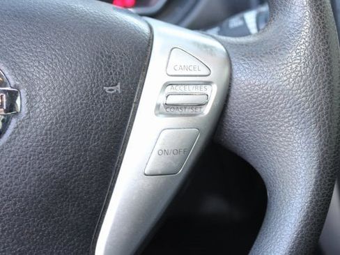 Used 2015 Nissan Versa SL image 12