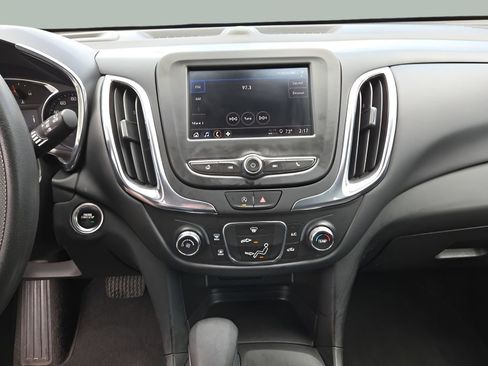 Used 2023 Chevrolet Equinox LT image 13