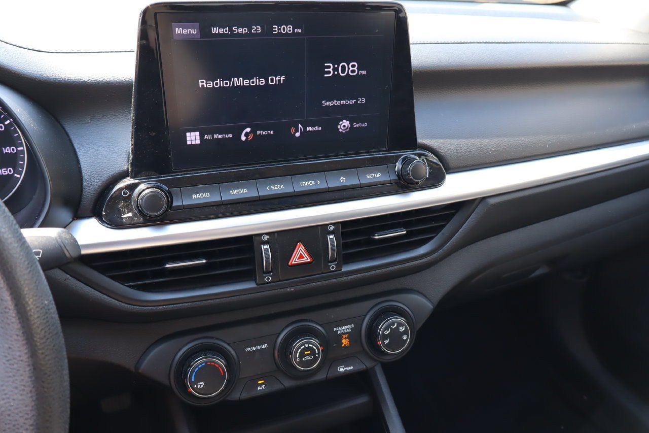 Used 2022 Kia Forte LXS FWD image 6