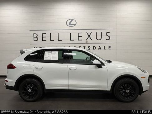 Used 2016 Porsche Cayenne AWD/4WD image 3