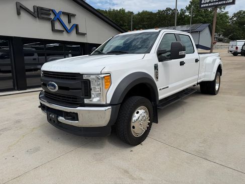 Used 2017 Ford F450 XL w/ Power Equipment Group AWD/4WD image 5