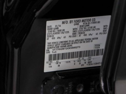 Used 2016 Ford F250 Lariat w/ Lariat Ultimate Package AWD/4WD image 35
