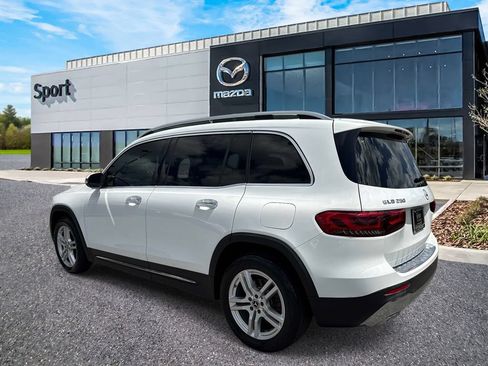 Used 2021 Mercedes-Benz GLB 250 4MATIC image 5