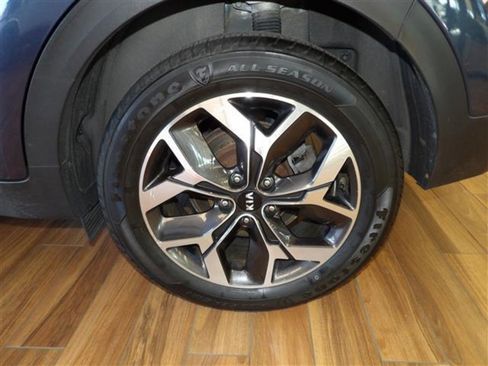 Used 2020 Kia Sportage EX image 9