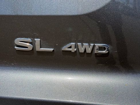 Used 2025 Nissan Pathfinder SL AWD/4WD image 8
