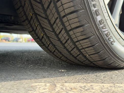 Certified 2023 Toyota Camry SE w/ Convenience Package image 12