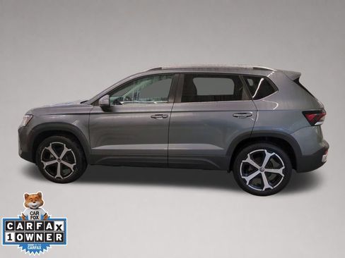 Used 2025 Volkswagen Taos SEL AWD/4WD image 7