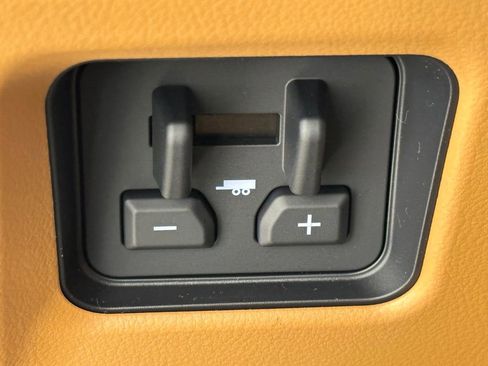 New 2026 Lexus LX 600 4WD w/ Luxury Package image 41