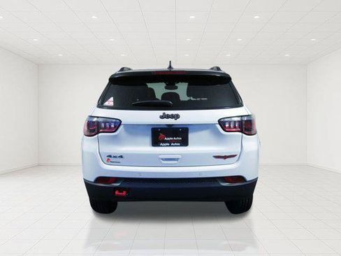 Certified 2023 Jeep Compass Trailhawk AWD/4WD image 6