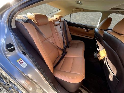 Used 2018 Lexus ES 350 image 24