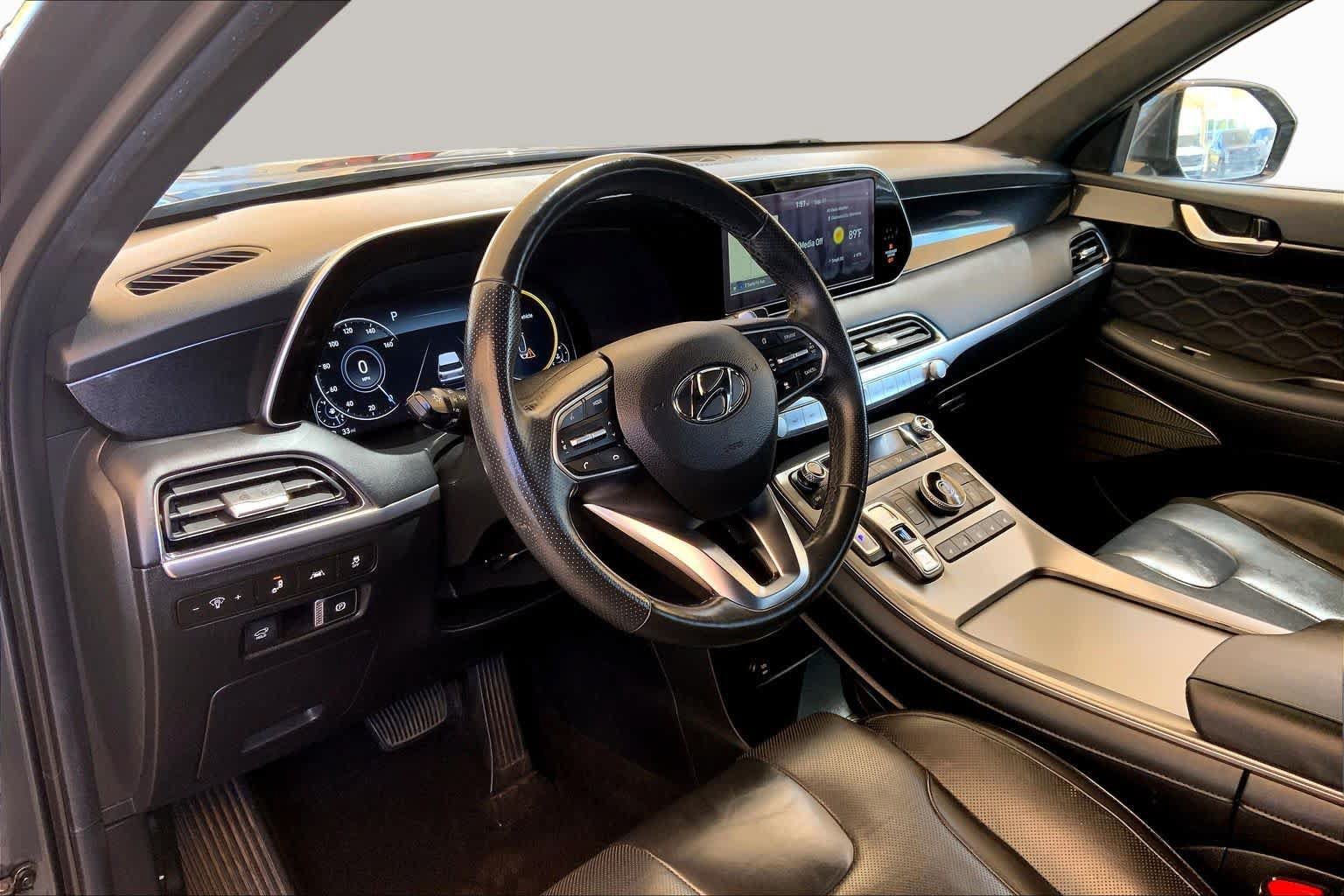 Used 2020 Hyundai Palisade Limited FWD image 17