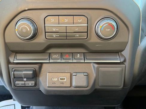 Used 2023 Chevrolet Silverado 2500 Custom w/ Custom Convenience Package image 29