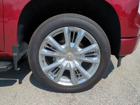 Certified 2025 Chevrolet Silverado 1500 High Country w/ High Country Premium Package AWD/4WD image 11