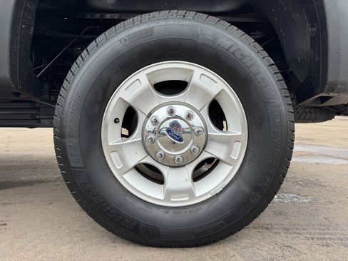 Used 2014 Ford F250 XLT w/ Advanced Security Group image 13