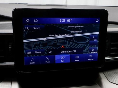 Certified 2023 Ford Explorer XLT w/ Equipment Group 202A image 3