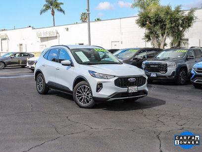 Used 2025 Ford Escape SE