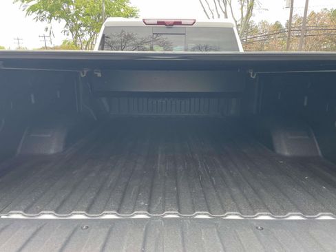 Used 2025 GMC Sierra 2500 AT4X AWD/4WD image 18