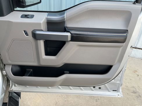 Used 2018 Ford F150 XLT w/ Equipment Group 301A Mid RWD image 17