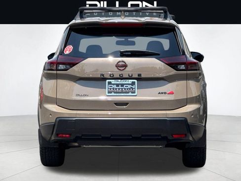 Used 2025 Nissan Rogue SV w/ Rock Creek Premium Package AWD/4WD image 5