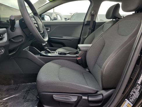 Used 2025 Kia K4 LXS FWD image 17