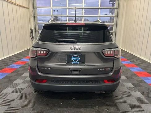 Used 2022 Jeep Compass Limited image 4