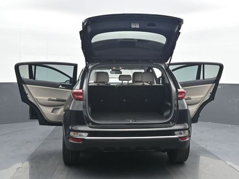 Used 2020 Kia Sportage LX image 25