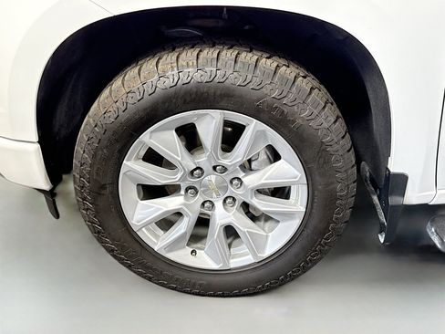 Used 2023 Chevrolet Silverado 1500 Custom RWD image 36