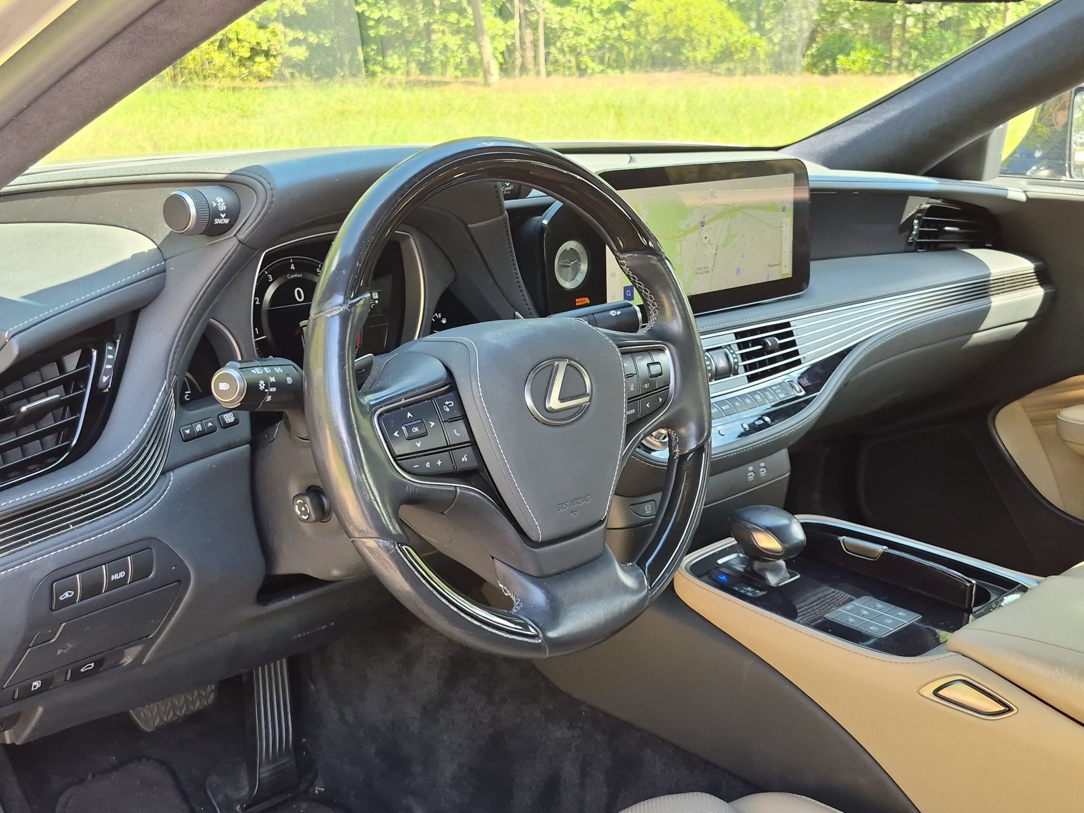 Used 2023 Lexus LS 500 w/ Interior Upgrade Package RWD image 4