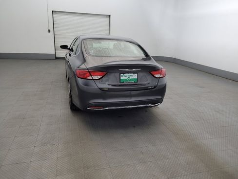 Used 2015 Chrysler 200 Limited FWD image 6