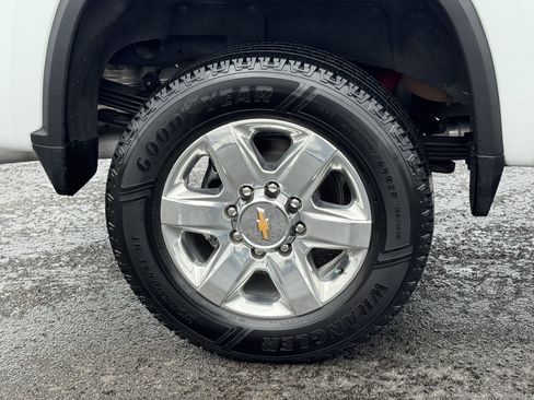 Used 2021 Chevrolet Silverado 2500 LTZ image 38