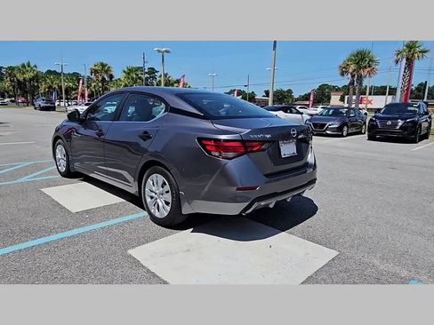 Used 2025 Nissan Sentra S image 29