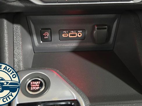 Used 2025 Nissan Sentra SV FWD image 16