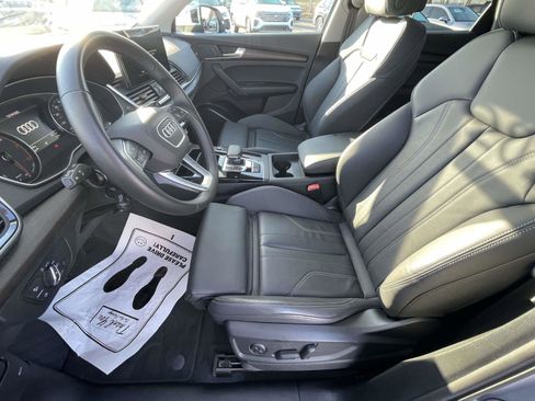 Certified 2024 Audi Q5 2.0T Premium w/ Convenience Package image 19