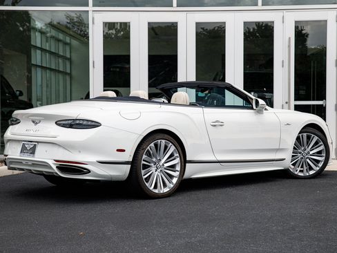Certified 2025 Bentley Continental GT Speed AWD/4WD image 30